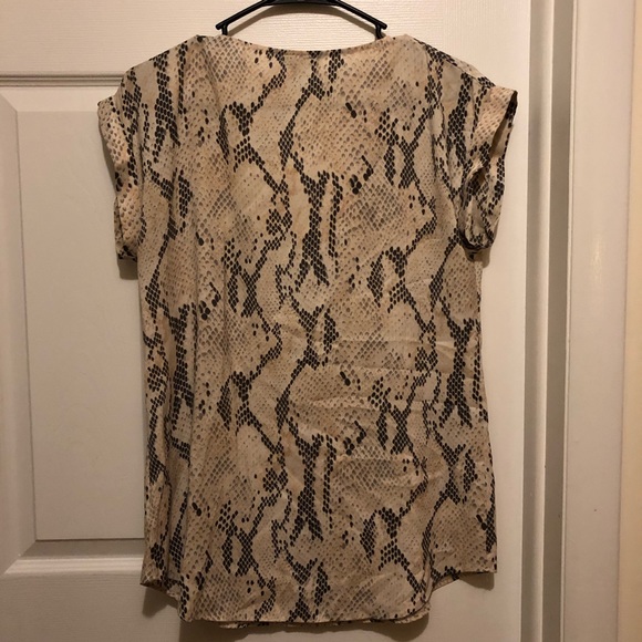 EXPRESS snake skin blouse - Picture 2 of 6